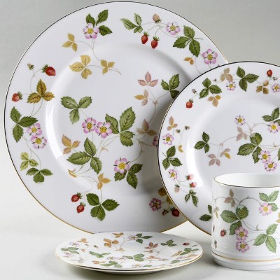 Piatto piano 27 cm Wild Strawberry [59fff289]