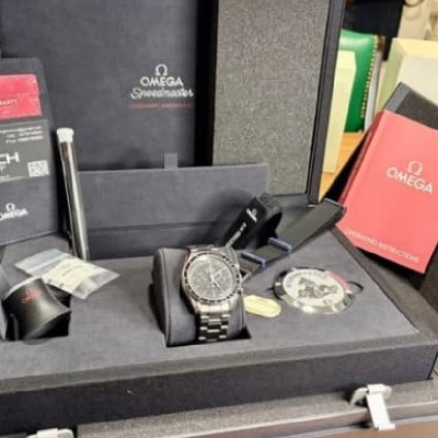 Omega Speedmaster Moonwatch 42mm [22b74529]
